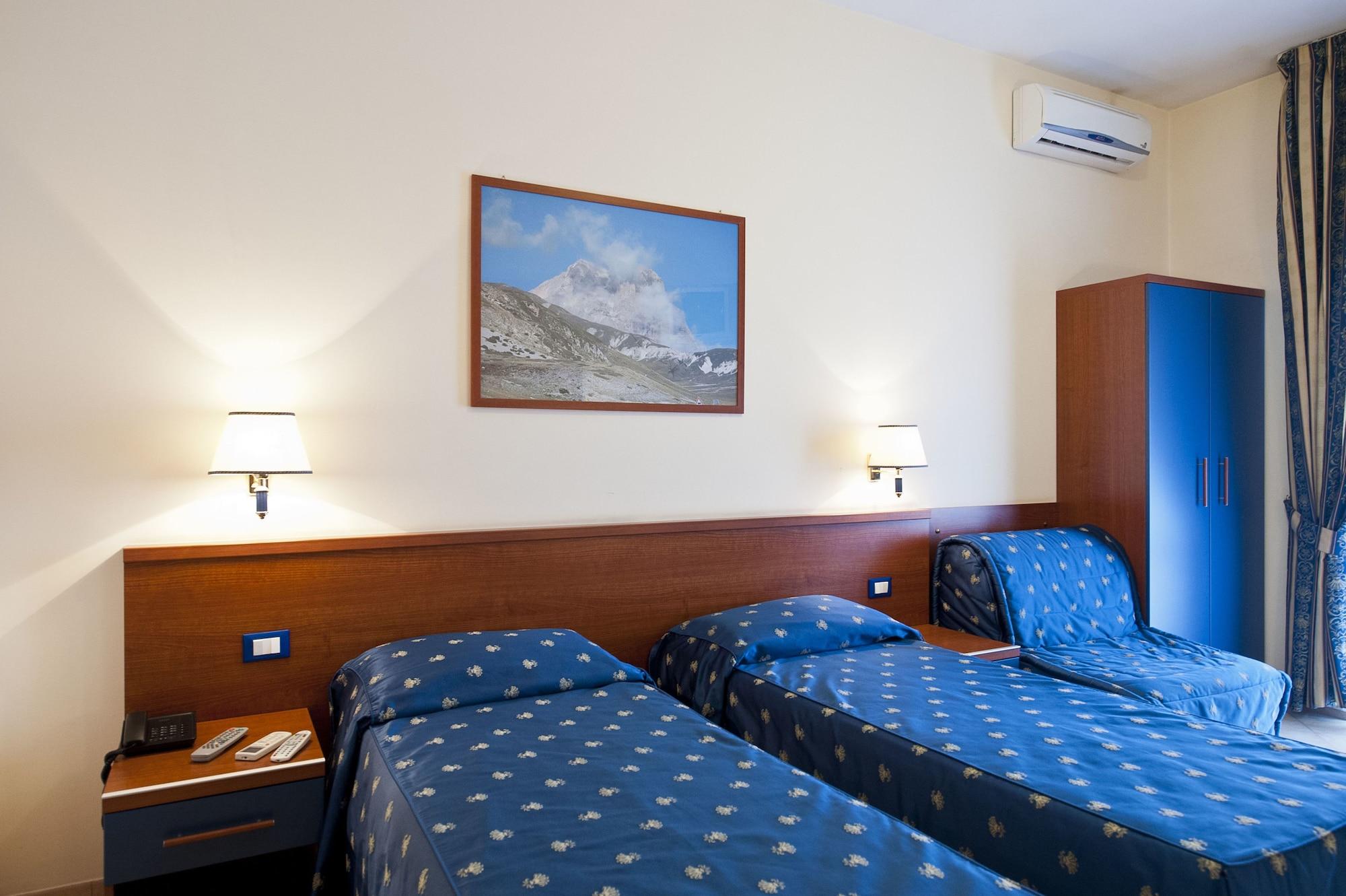 Hotel 4 Pini Roma Exterior foto