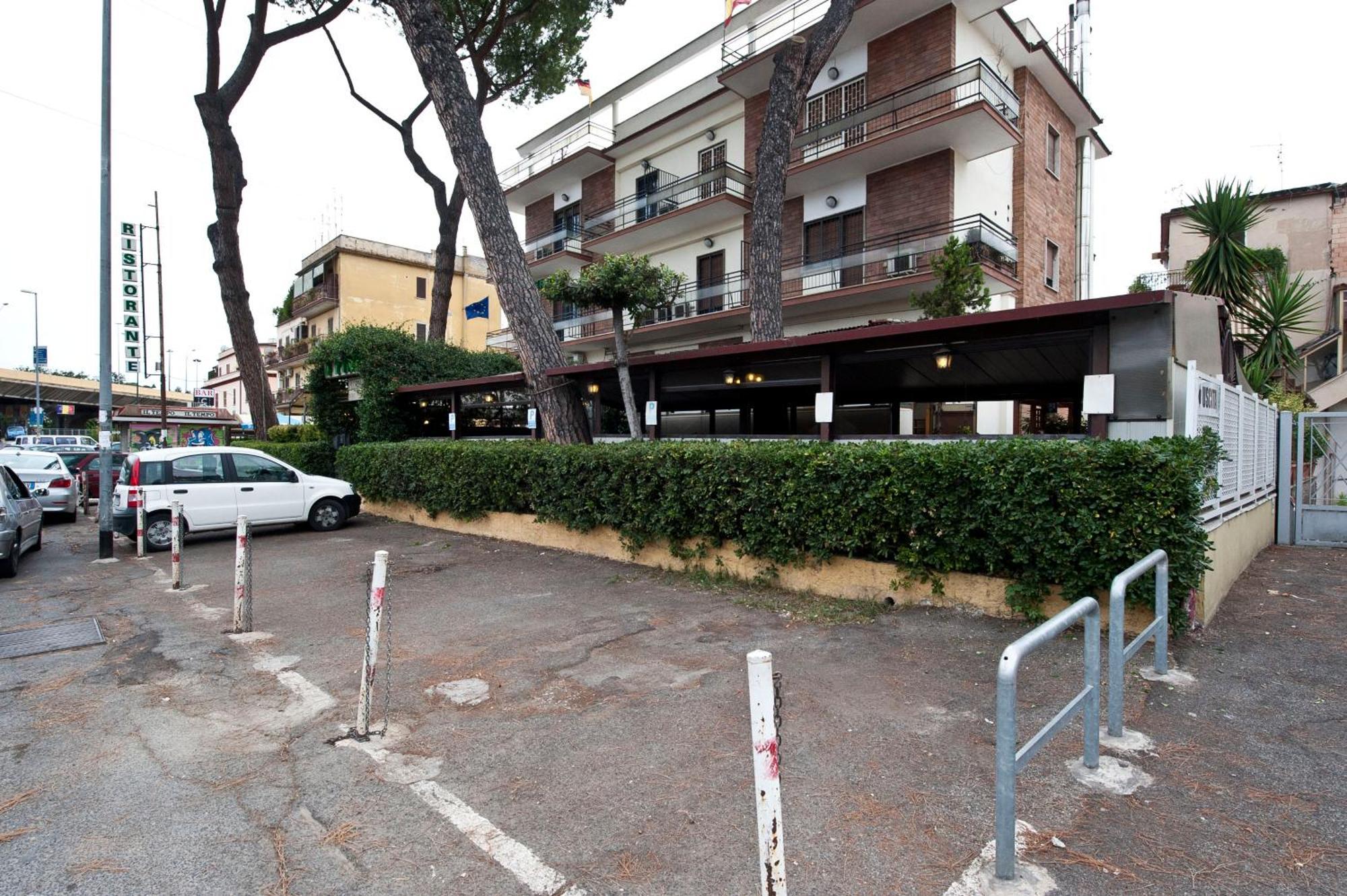 Hotel 4 Pini Roma Exterior foto